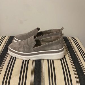 Gray shoe size 7